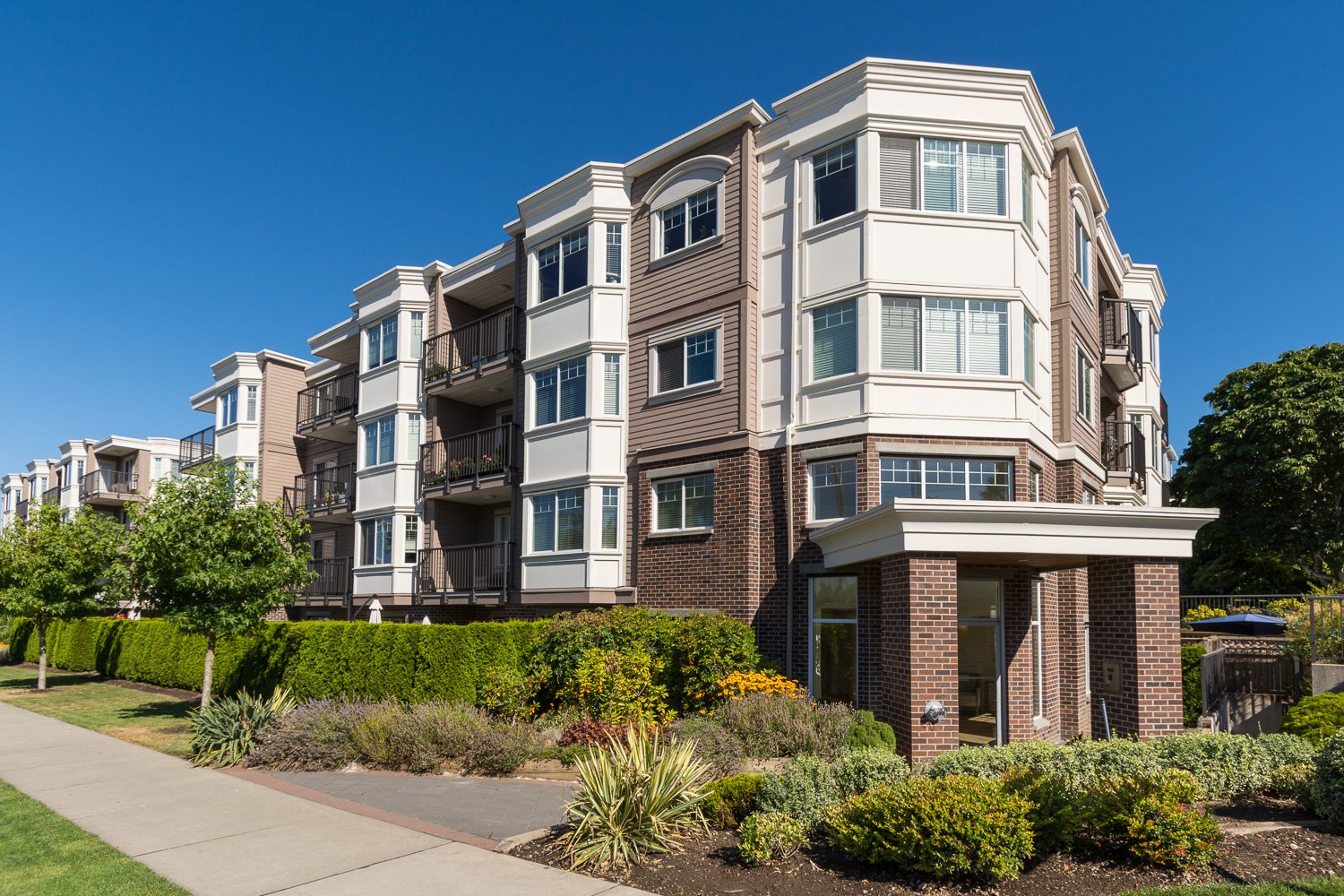 15389 Roper Avenue, Surrey, BC V4B 2G2