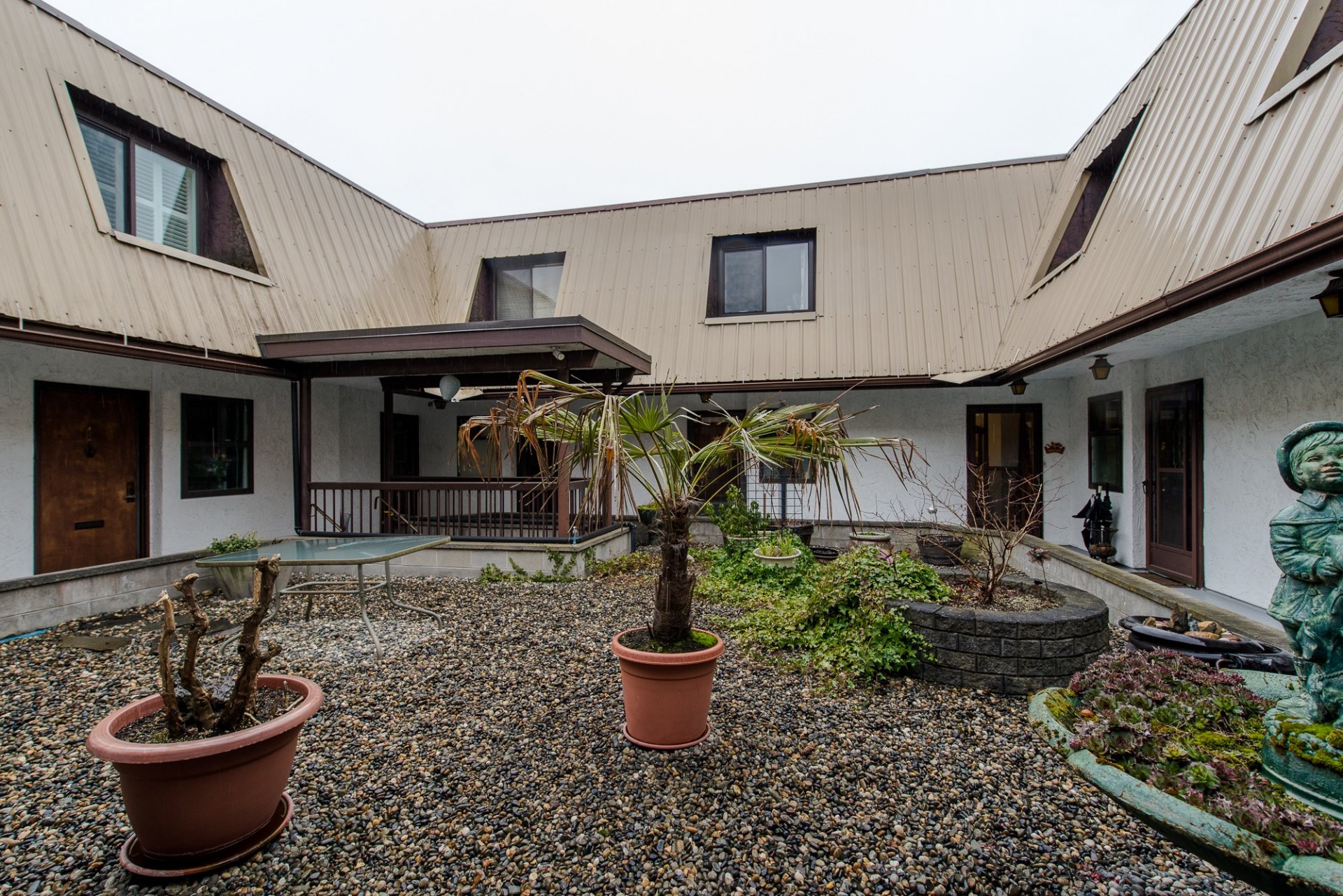 46085 Gore Avenue, Chilliwack, BC V2P 1Z5 - 2