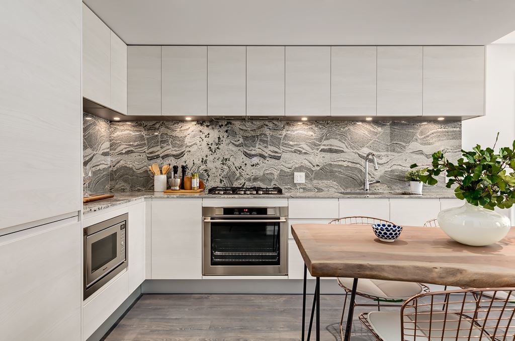 310 Southwest 12 Avenue, Calgary, AB T2R 0H2 - 12
