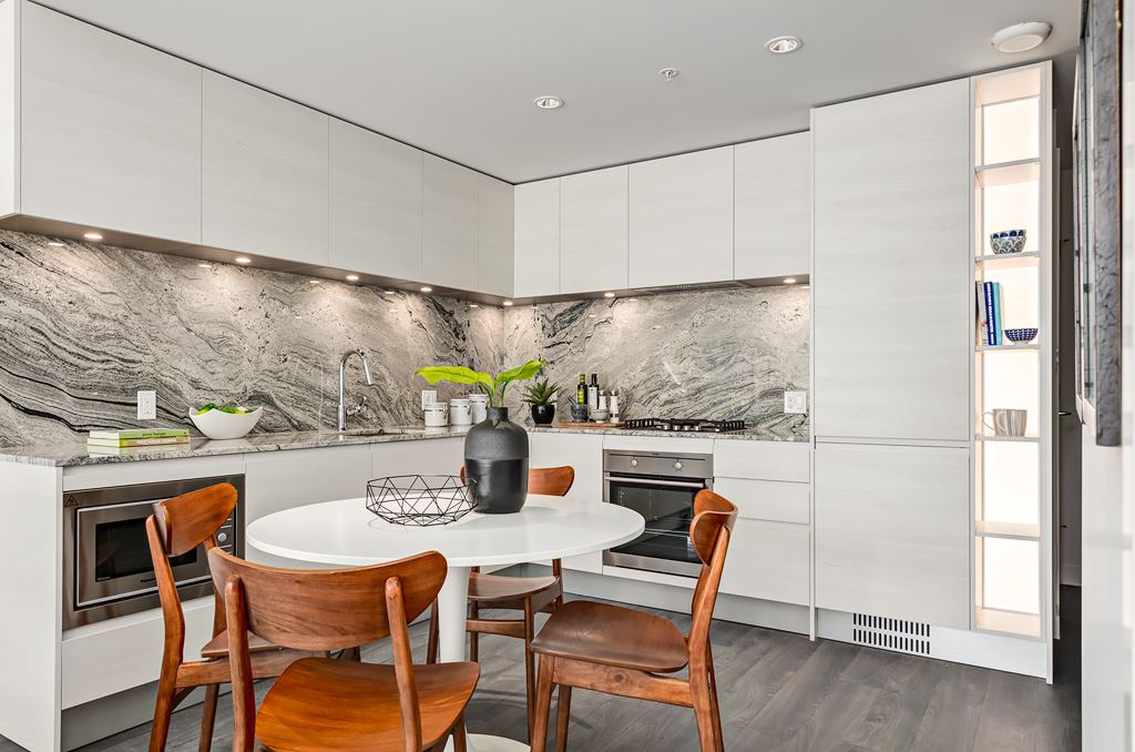 310 Southwest 12 Avenue, Calgary, AB T2R 0H2 - 13