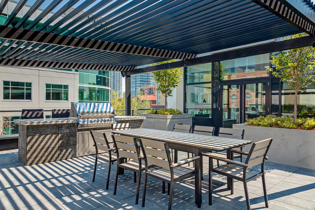 310 Southwest 12 Avenue, Calgary, AB T2R 0H2 - 8