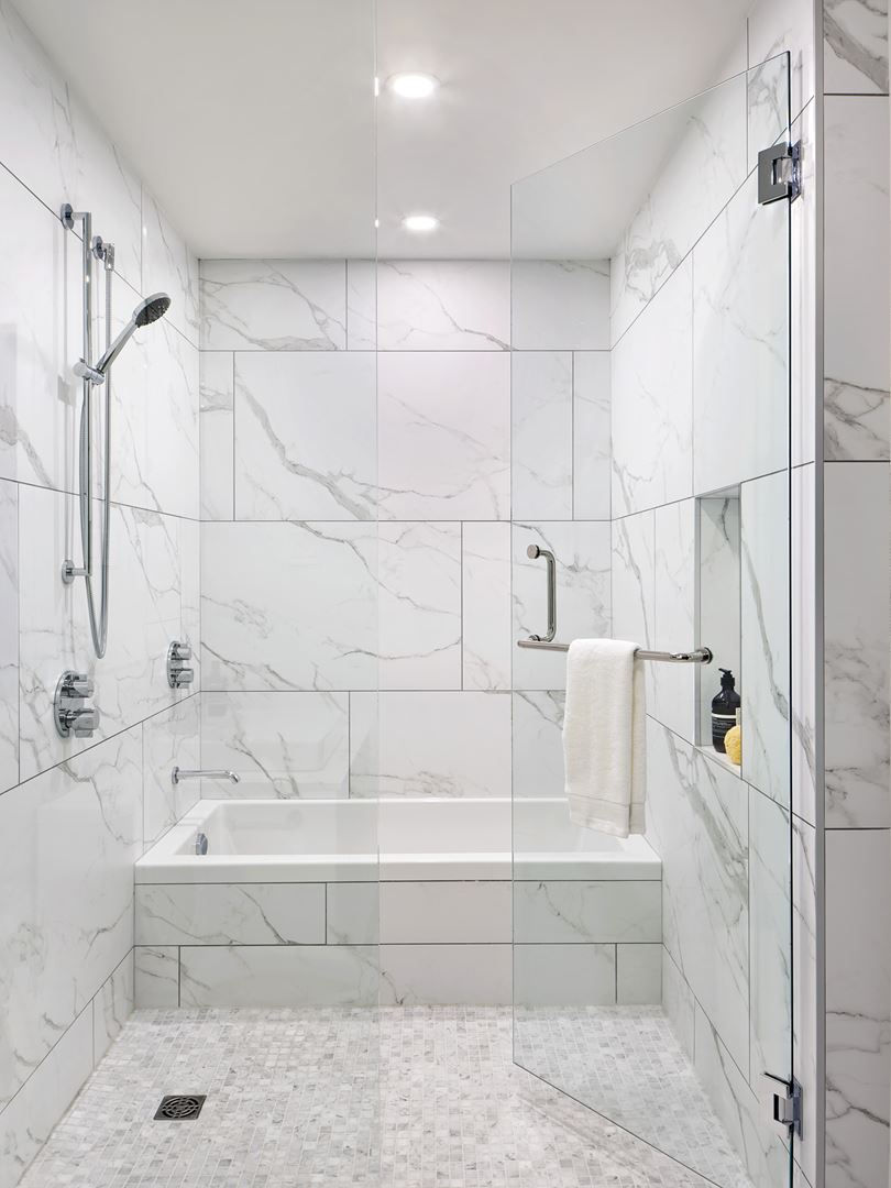 655 Centre SW Street, Calgary, AB - 7