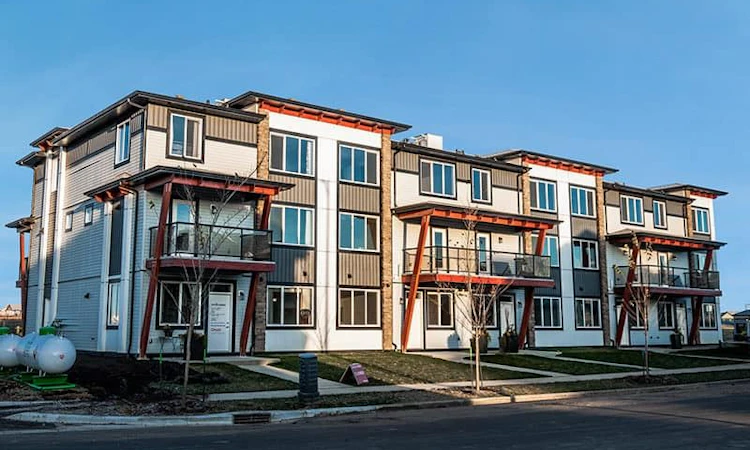 450 Southwest Allard Boulevard