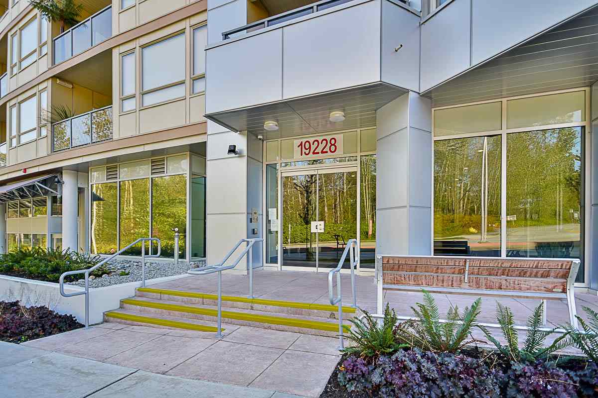 19228 64 Avenue, Surrey, BC V3S 7C9 - 3