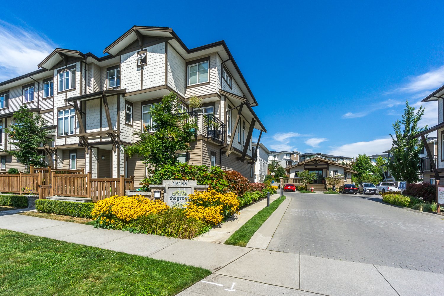 19433 68 Avenue, Surrey, BC V4N 6M8
