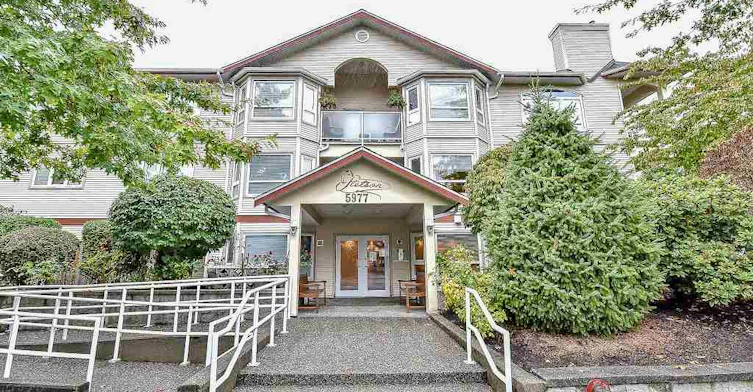 5977 177b Street, Surrey, BC V3S 4J7