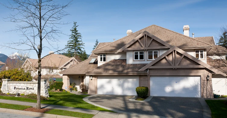 3405 Plateau Blvd, Coquitlam, BC V3E 3L7