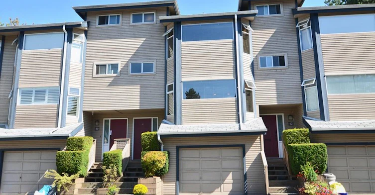 1195 Falcon Drive, Coquitlam, BC V3E 2H1
