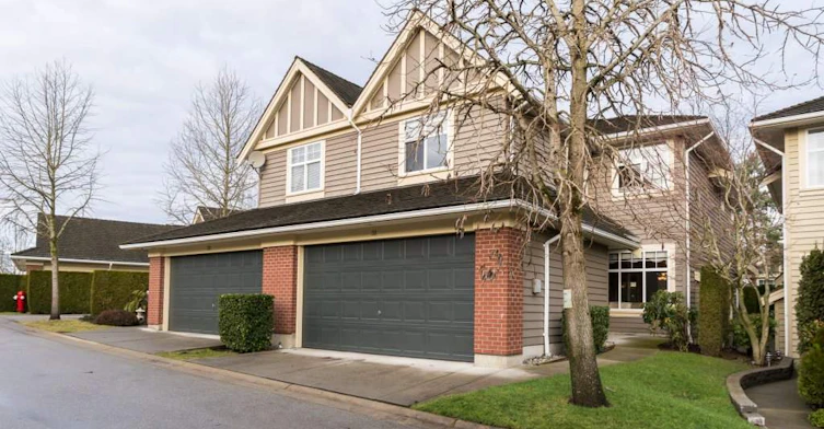 15450 Rosemary Heights Crescent, Surrey, BC V3Z 0K1