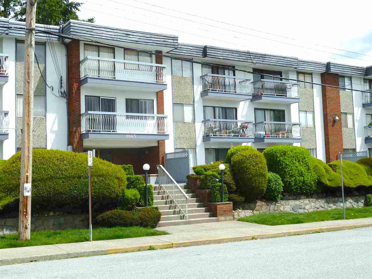 1045 Howie Avenue, Coquitlam, BC V3J 1T5