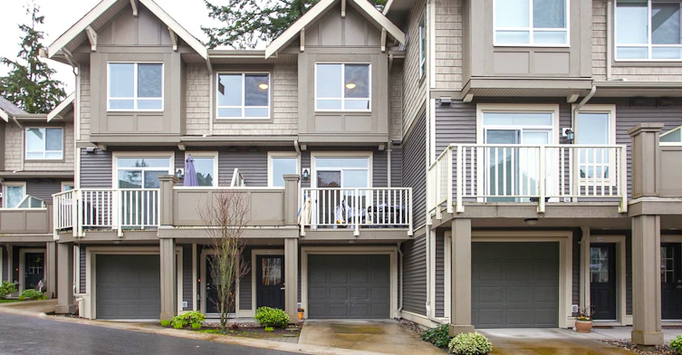 3395 Galloway Avenue, Coquitlam, BC V3E 0H2 - 3