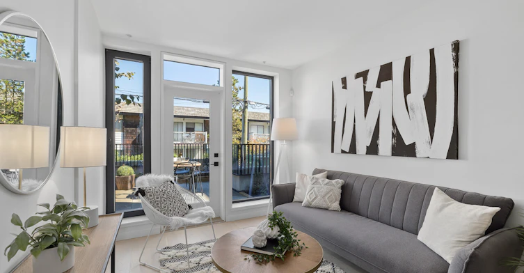 541 East 6th Avenue, Vancouver, BC V5T 1K9