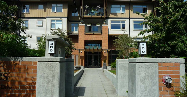 300 Klahanie Drive, Port Moody, BC V3H 5K8