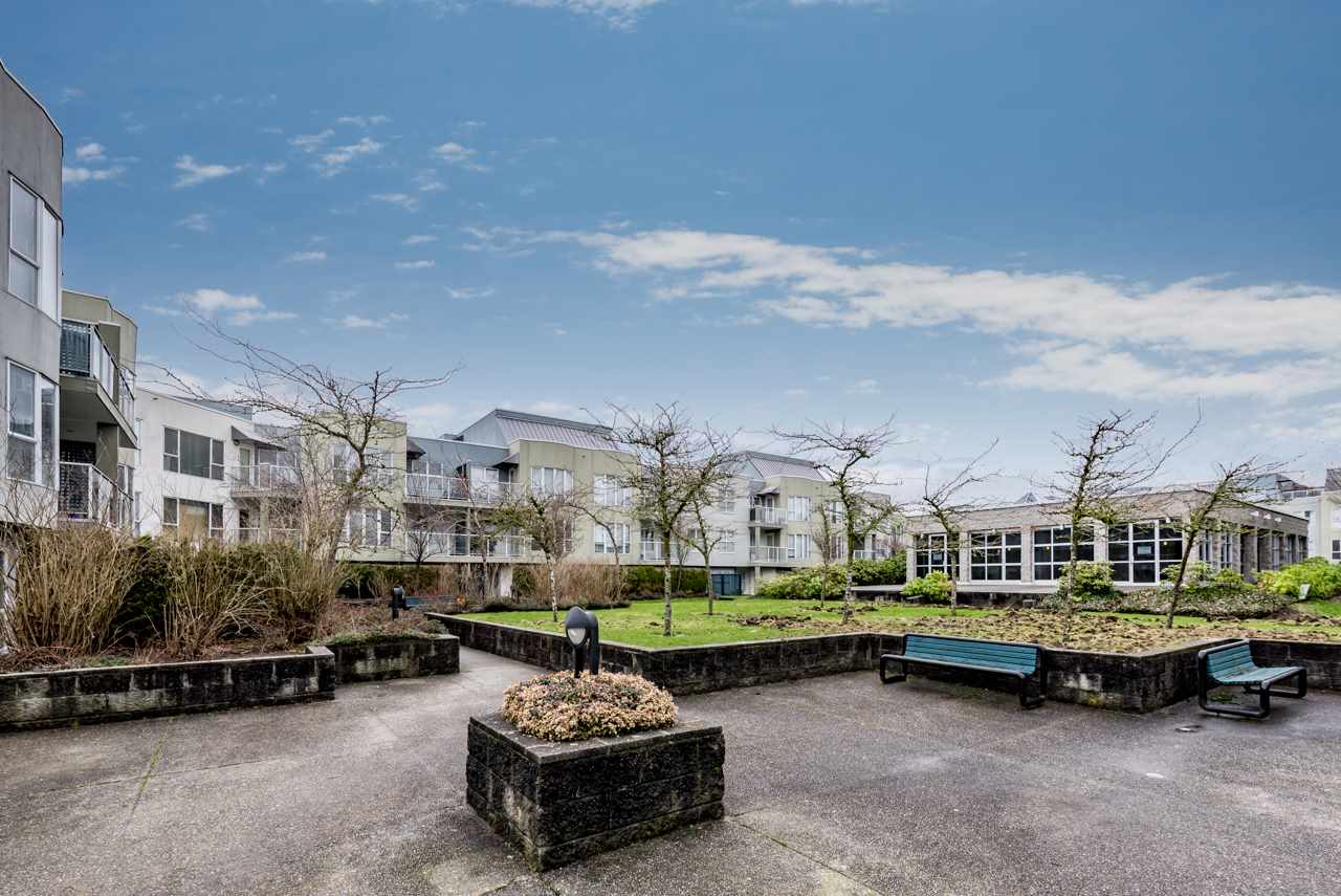 7700 St. Albans Road, Richmond, BC V6Y 3Y4 - 2
