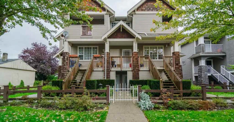 27283 30 Avenue, Langley, BC V4W 3J6