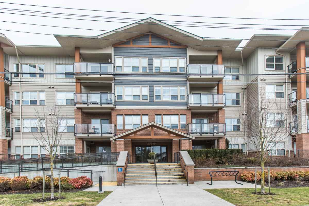 20219 54a Avenue, Langley, BC V3A 0C7