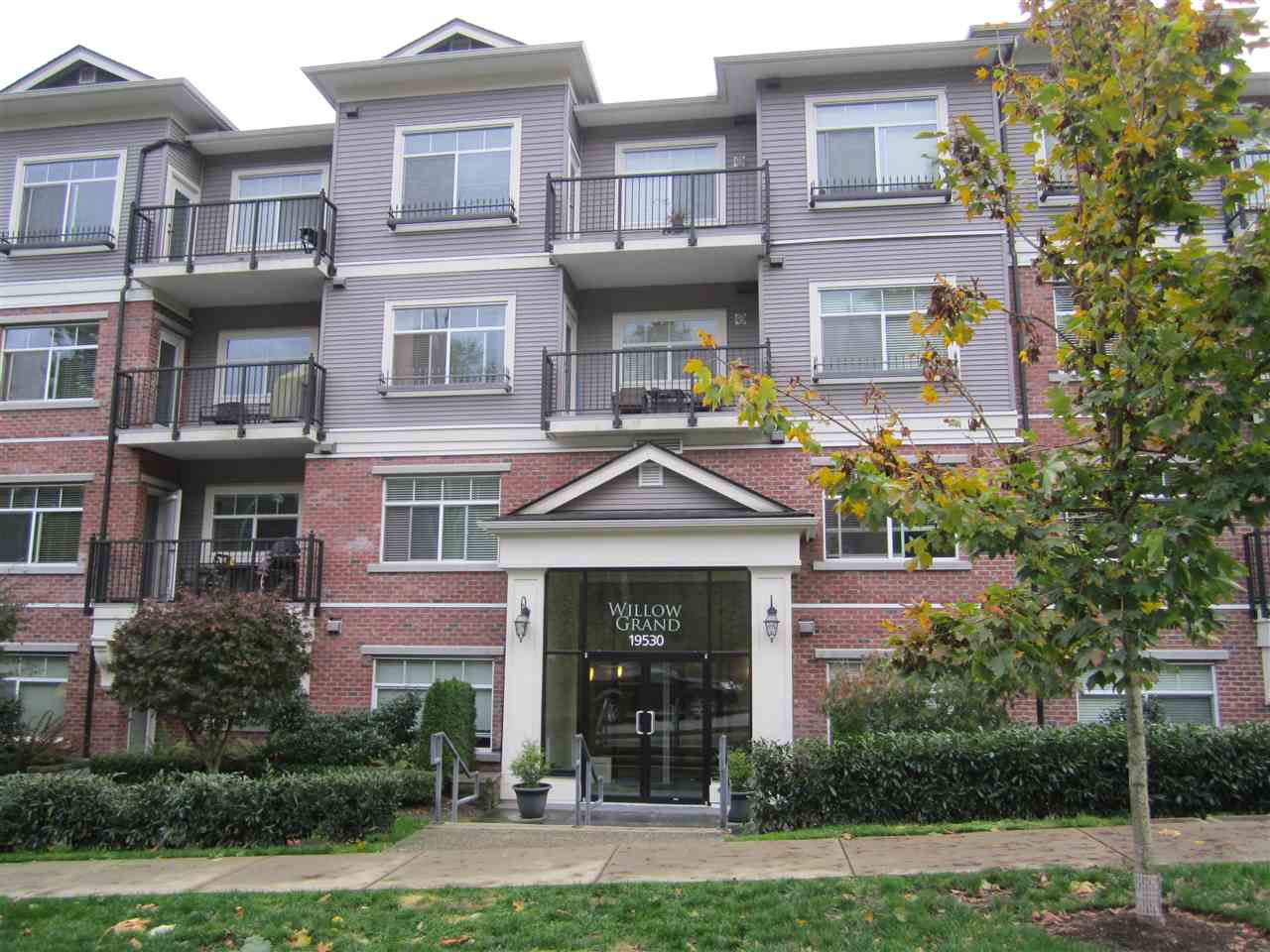 19530 65 Avenue, Surrey, BC V4N 6M1