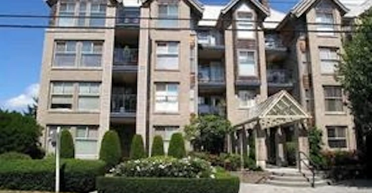20237 54 Avenue, Langley, BC V3A 3W2