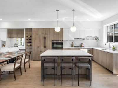 5993 143 St, Surrey - 3