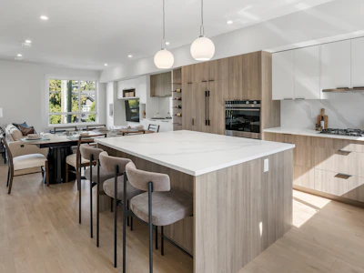 5993 143 St, Surrey - 2