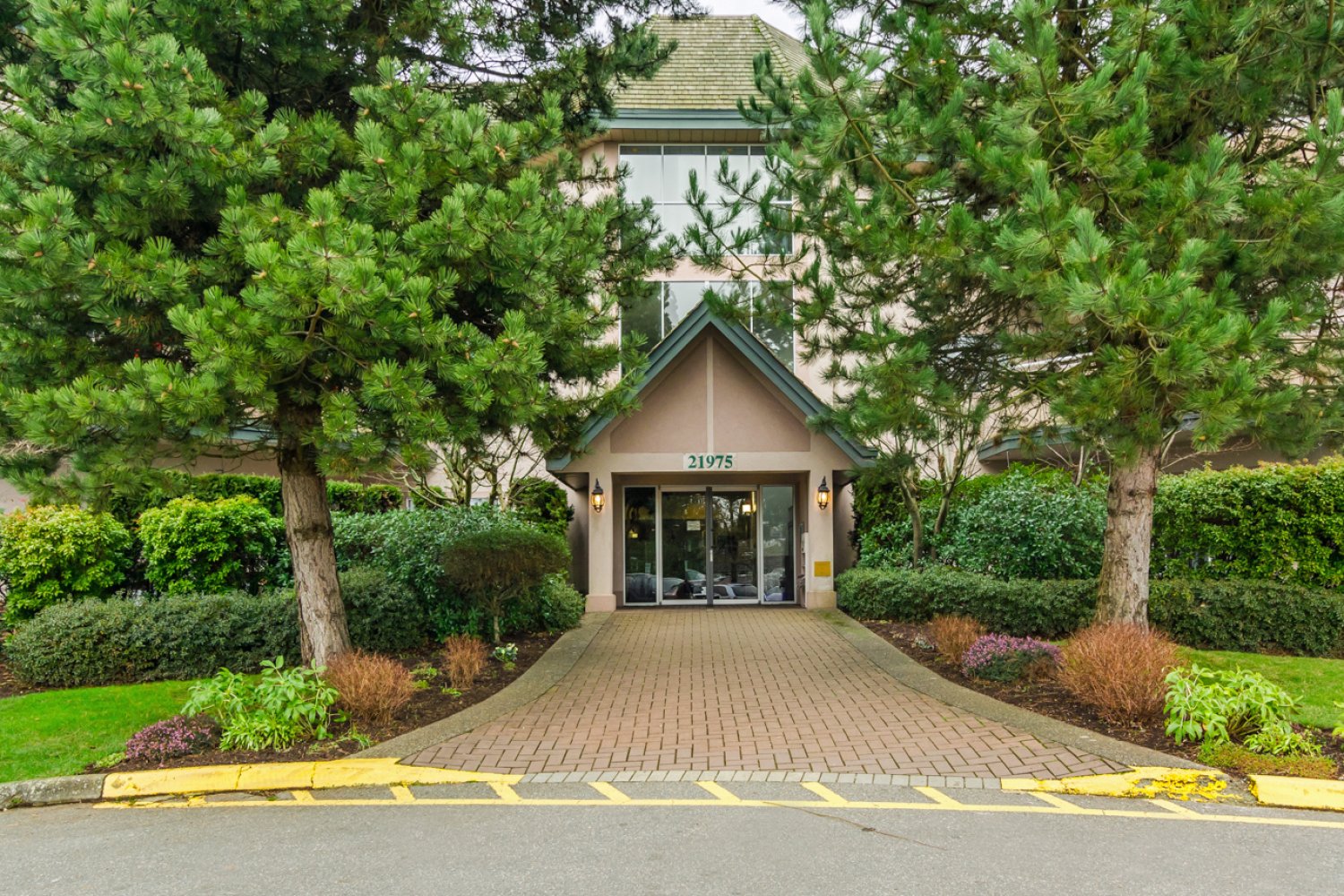 21975 49 Avenue, Langley, BC V3A 8J7