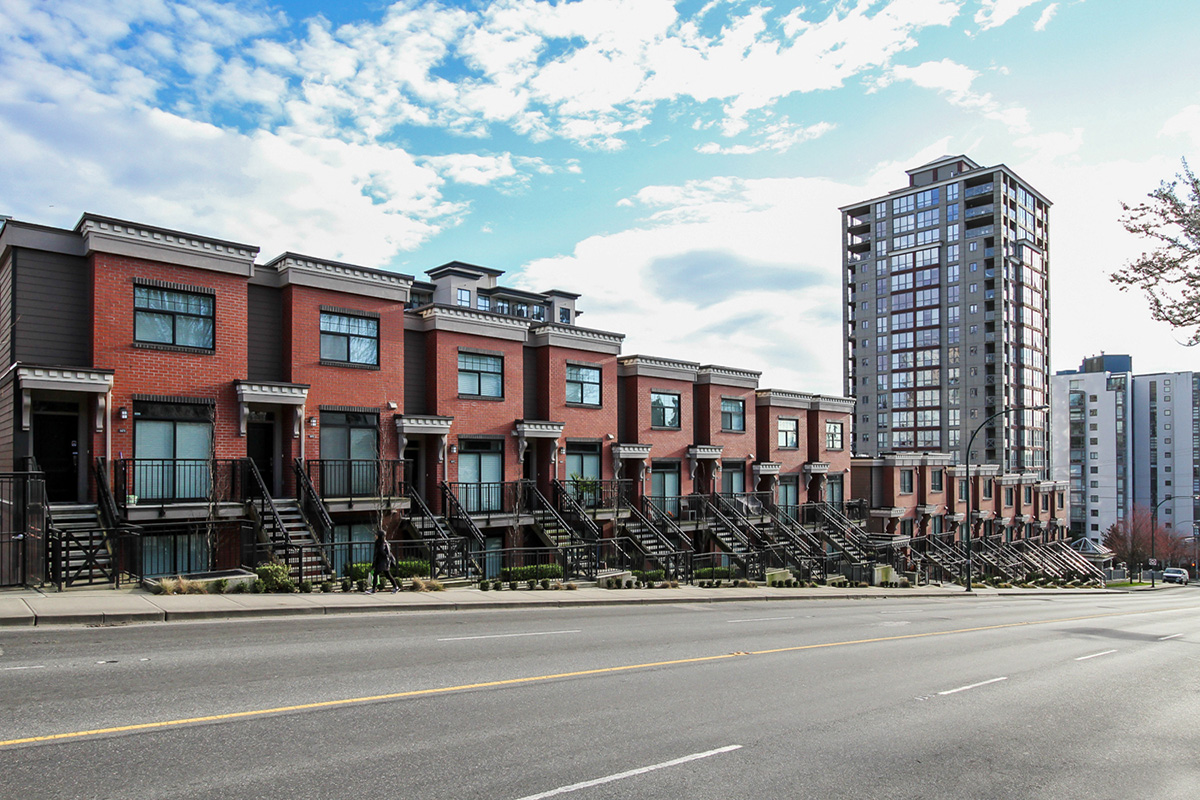 828 Royal Avenue, New Westminster, BC V3M 1J9 - 2