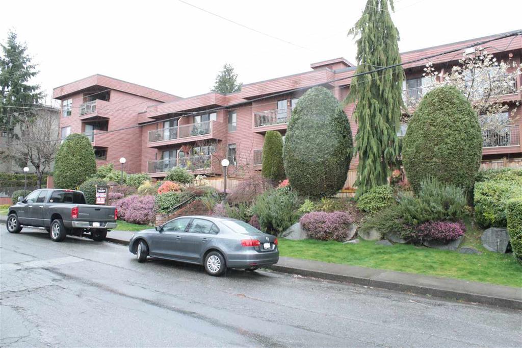 215 Mowat Street, New Westminster, BC V3M 4B1