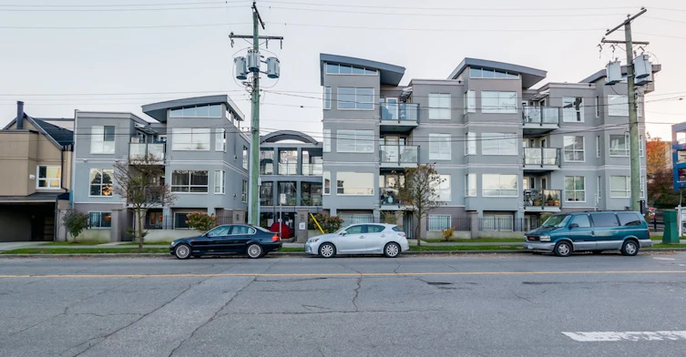1386 6th Avenue West, Vancouver, BC V6H 1A7