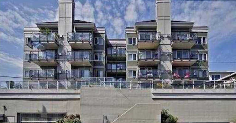 210 Carnarvon Street, New Westminster, BC V3L 1B8