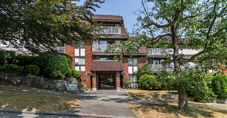 331 Knox Street, New Westminster, BC V3L 3N4