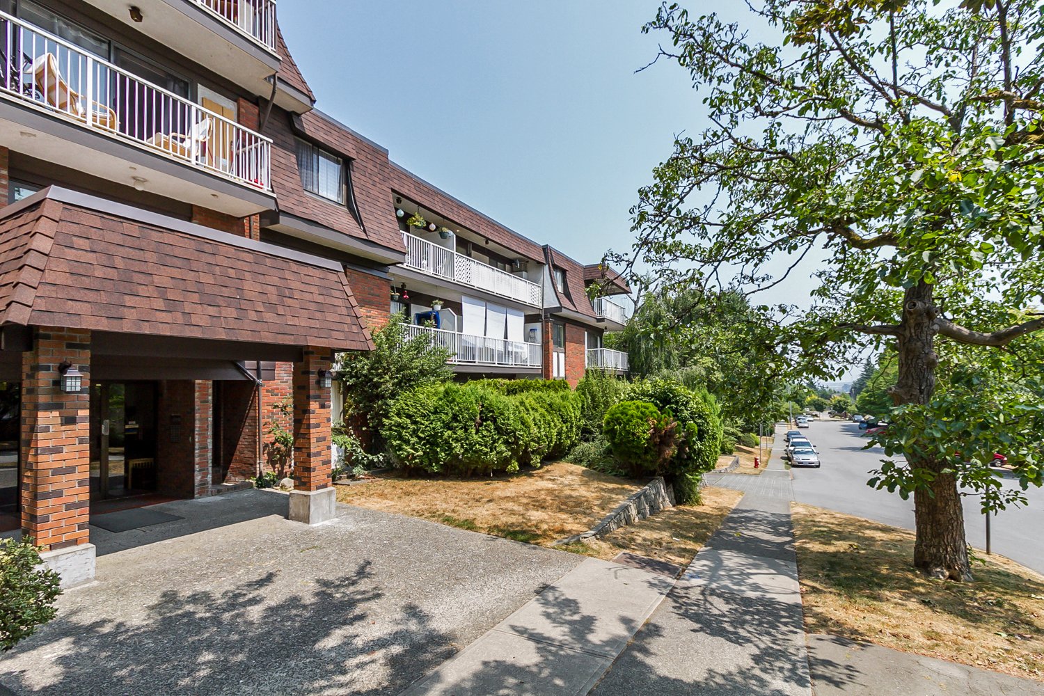 331 Knox Street, New Westminster, BC V3L 3N4 - 2
