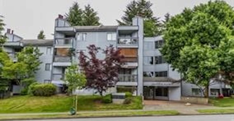 10530 154 Street, Surrey, BC V3R 8A2