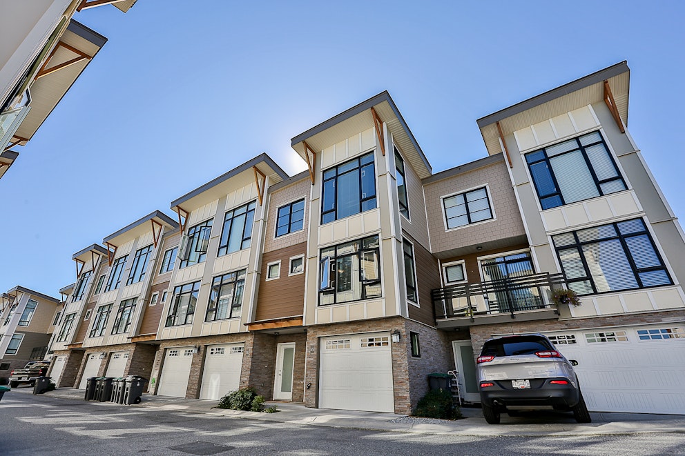 Highcrest at Fraser Heights, 9989 Barnston Avenue Surrey, BC REW