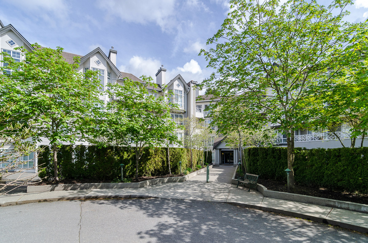 9979 140 Street, Surrey, BC V3T 5W2