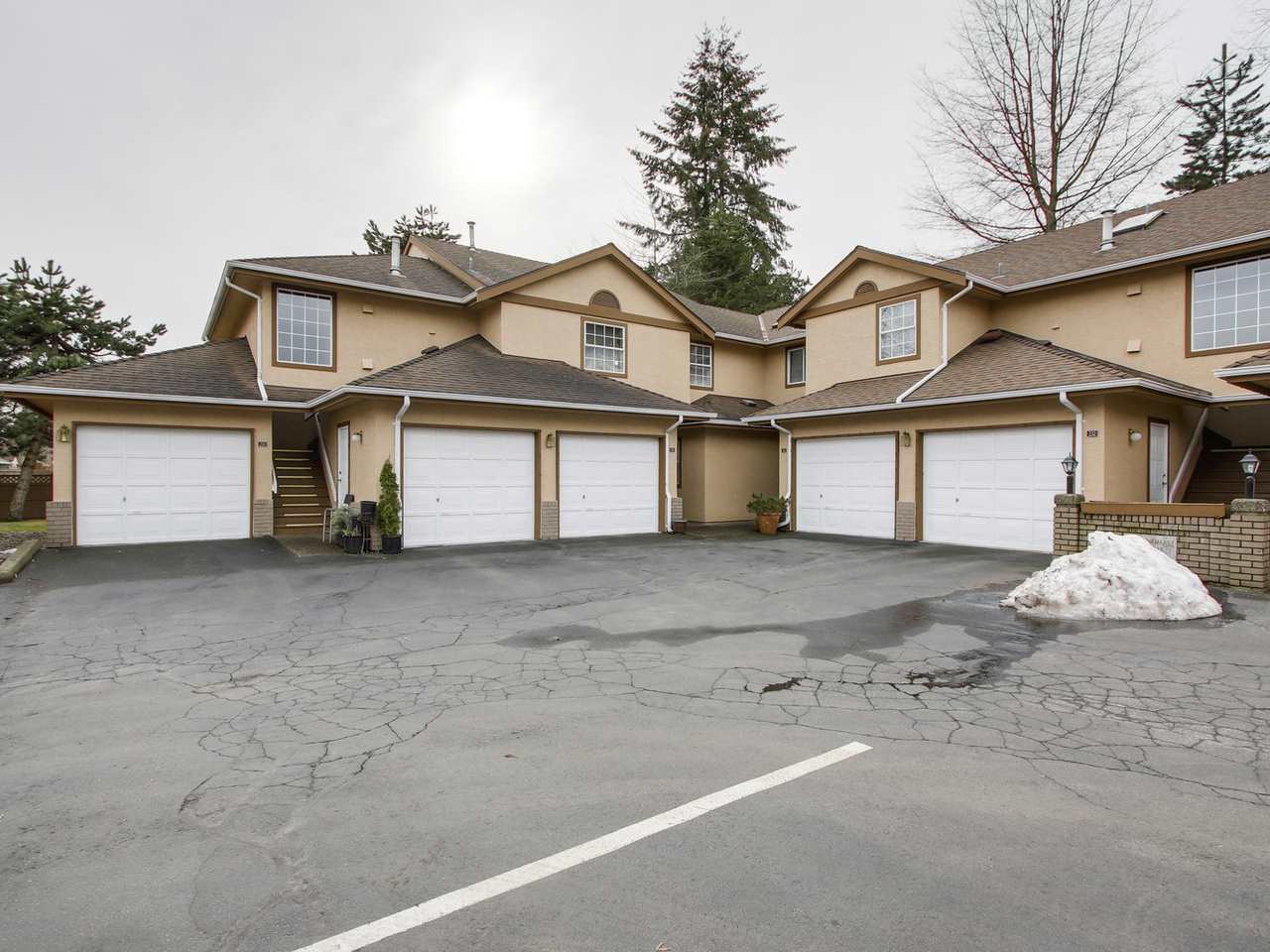 14861 98 Avenue, Surrey, BC V3R 0A2