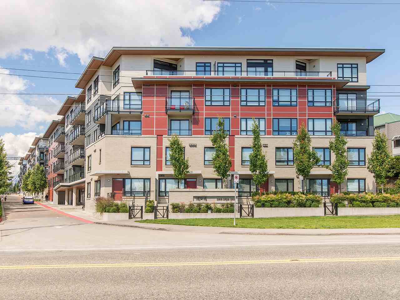 13919 Fraser Highway, Surrey, BC V3T 4E6