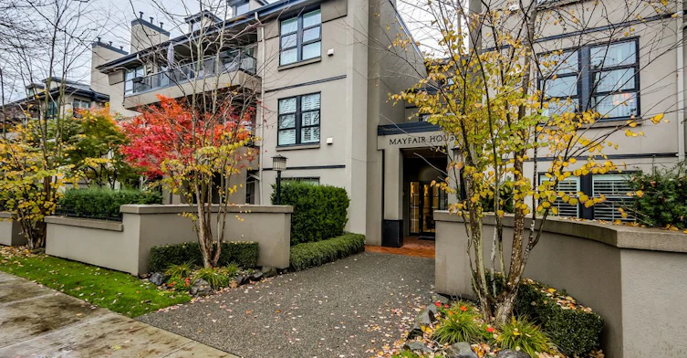 2200 Highbury Street, Vancouver, BC V6R 4N8 - 3