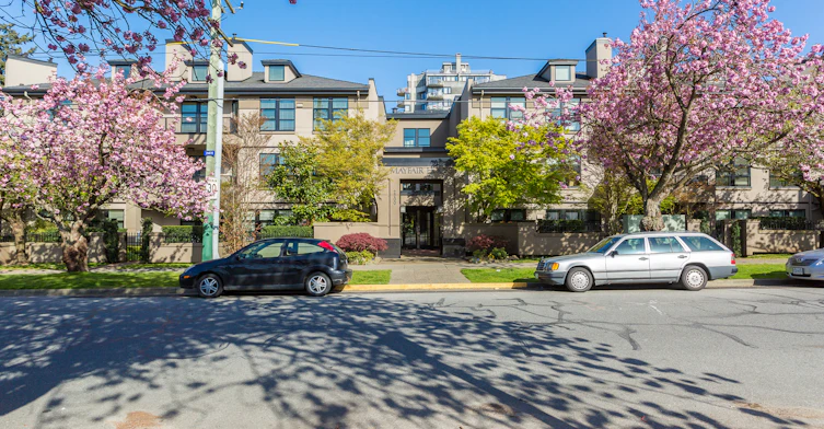 2200 Highbury Street, Vancouver, BC V6R 4N8