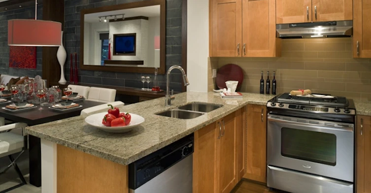 2601 Whiteley Court , North Vancouver, BC V7J 2R7 - 3