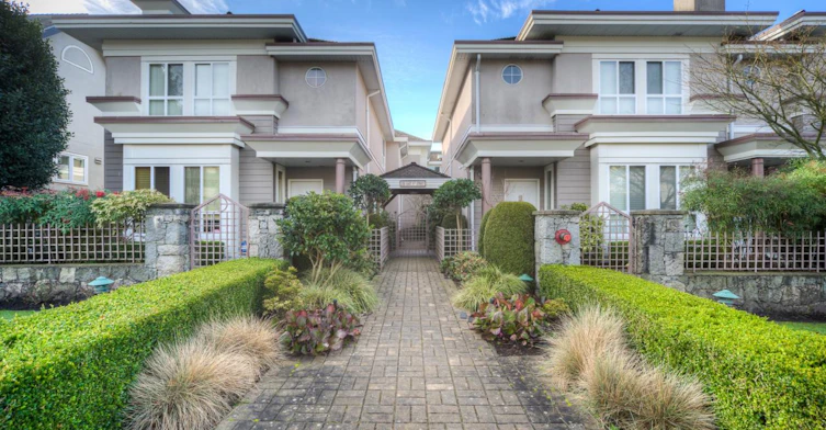 251 11th Street East, North Vancouver, BC V7L 2G8