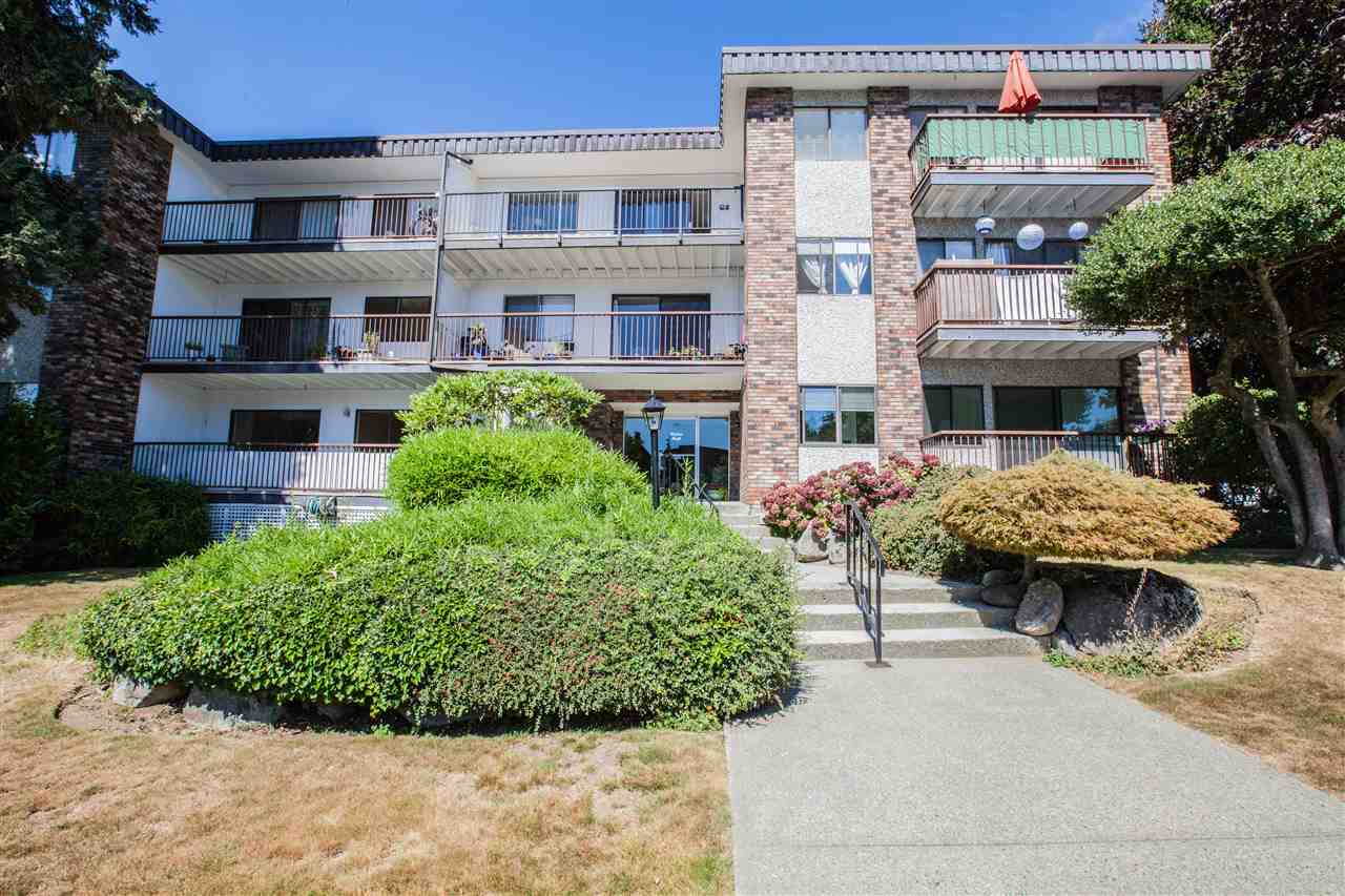 160 19th Street East, North Vancouver, BC V7L 2Y8