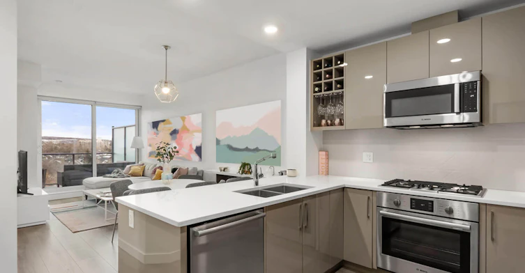 301 10th Street , Calgary, AB T2N 1V8 - 6