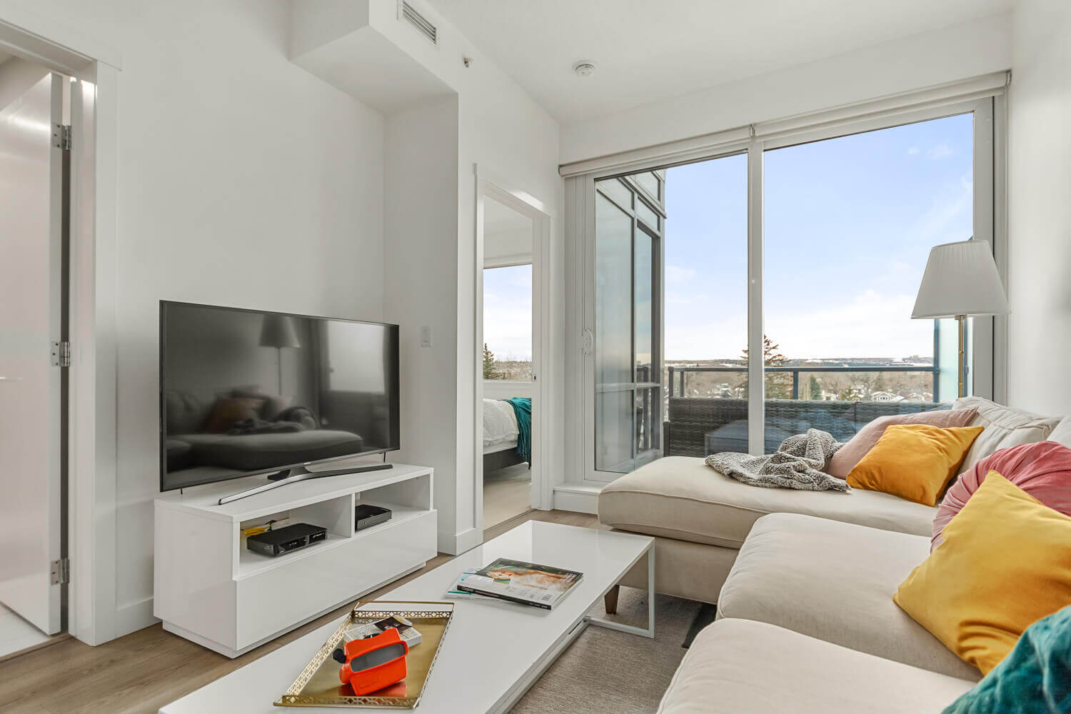 301 10th Street , Calgary, AB T2N 1V8 - 3