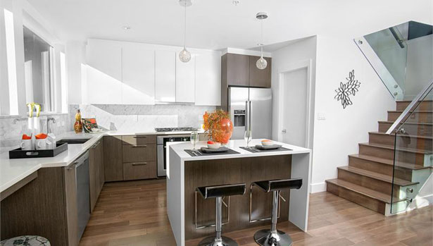2200 Caledonia Avenue, North Vancouver, BC V7G 1T9 - 4