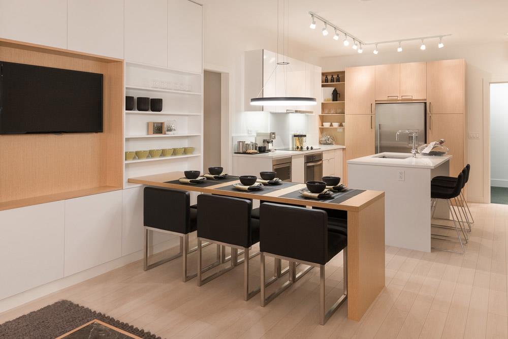 1621 Hamilton Avenue, North Vancouver, BC V7P 0B6 - 2