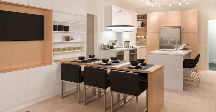 1621 Hamilton Avenue, North Vancouver, BC V7P 0B6 - 2