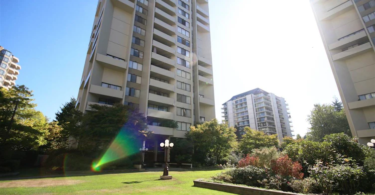 4300 Mayberry Street, Burnaby, BC V5H 4A4