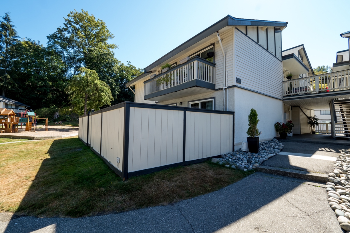 836 Premier Street, North Vancouver, BC V7J 2G9
