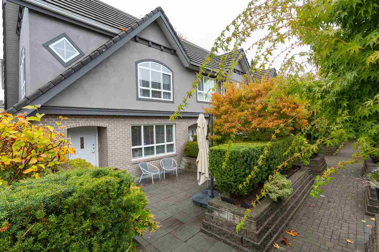 258 14th Street West, North Vancouver, BC V7M 1P3
