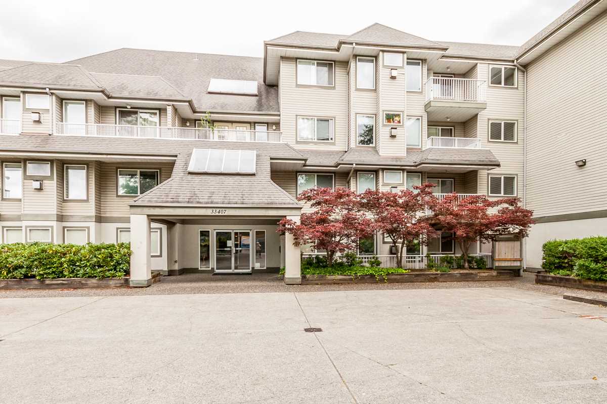 33407 Tessaro Crescent, Abbotsford, BC V2S 3K8